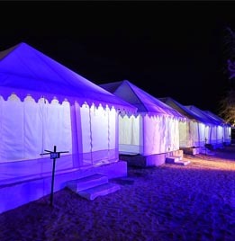 Nestled in the picturesque Thar Sand Dunes, lies Desert Camp. Here the custodians have tried to retain and uphold the rich, artistic, cultural heritage of Rajasthan while making sure that the guests enjoy modern day comforts. 

.
.
.
#hindustandesertcampjaisalmer #jaisalmer #rajasthan #jaisalmerdiaries #tourism #barmer #desertcamp #rajasthaniculture #travelphotography #jodhpurdiaries #incredibleindia #goldencity #desertescape #indianart #heritage