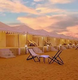 Simple things gives so much joy sometimes. Just like an evening of relaxation amidst the golden dunes and some"chai" time! 
.
.
.
#hindustandesertcamp #hindustandesertcampjaisalmer #desertcamp #desertcamping #thardesert #qualitytime #jaisalmerdiaries #familytime #vacation #lifestyle #photooftheday #holiday #luxuryretreat #retreat #retreatlife #weekendretreat #jaisalmertrip